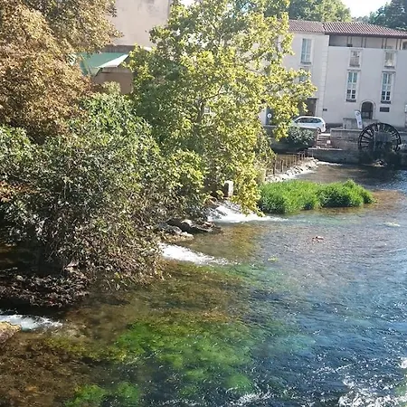 Apartman Bien Equipe 2 Lit 2 Place Dans Chaque Canape Lit 2 Place, 5 Personnes, Terrasse Bien Equipe, Planchas, Parking Gratuit Sur Place, A Proximite De Commerce Et De Cure Thermal, Cadarache ,forcalquier, Gorge Du Verd
